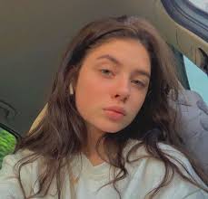 Elena M. avatar